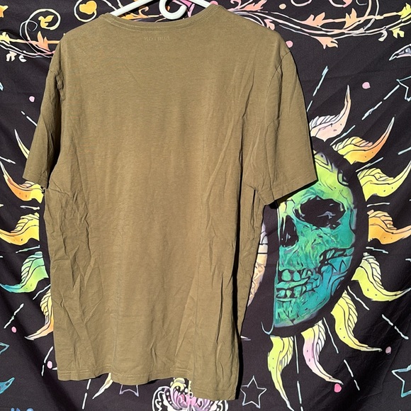 Burton Men’s Olive Big Logo t shirt Size Large - Picture 6 of 6
